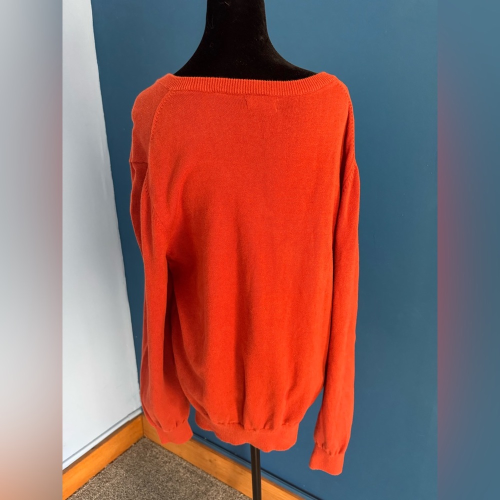 IZOD Women’s Orange V-Neck Sweater Size M Pullover - Picture 3 of 8